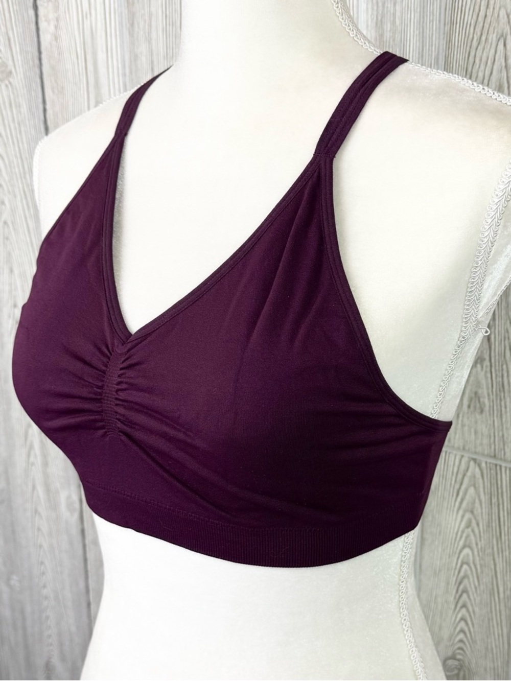 Fabletics Devore Purple Racerback Sports Bra L  Seamless NWT Low-Impact Comfort